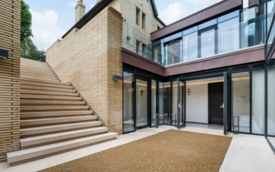 120 Cockfosters Rd, Barnet à louer - Photo du bâtiment - Image 2 de 4