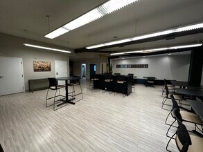 85-115 Executive Pky, Hudson, OH à louer Photo intérieure- Image 2 de 5