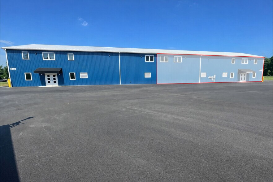 689-699 Horsepond Rd, Dover, DE à louer - Photo du bâtiment - Image 2 de 8