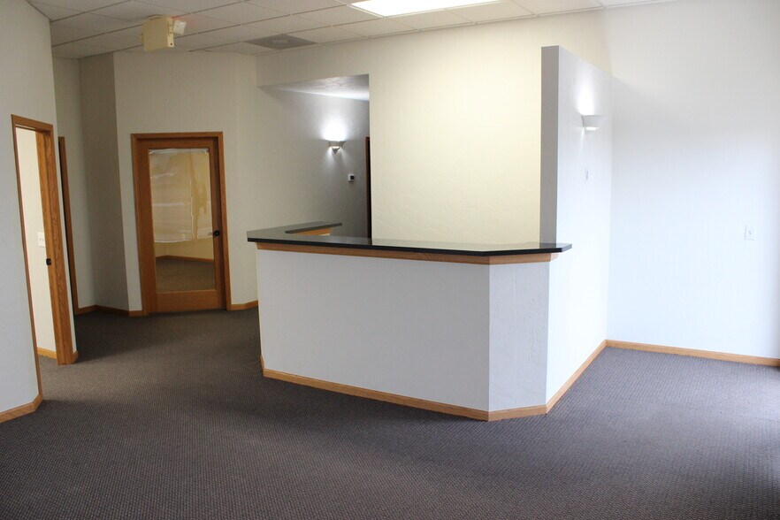 1521 Randolph Rd, Janesville, WI à louer - Photo du bâtiment - Image 2 de 24