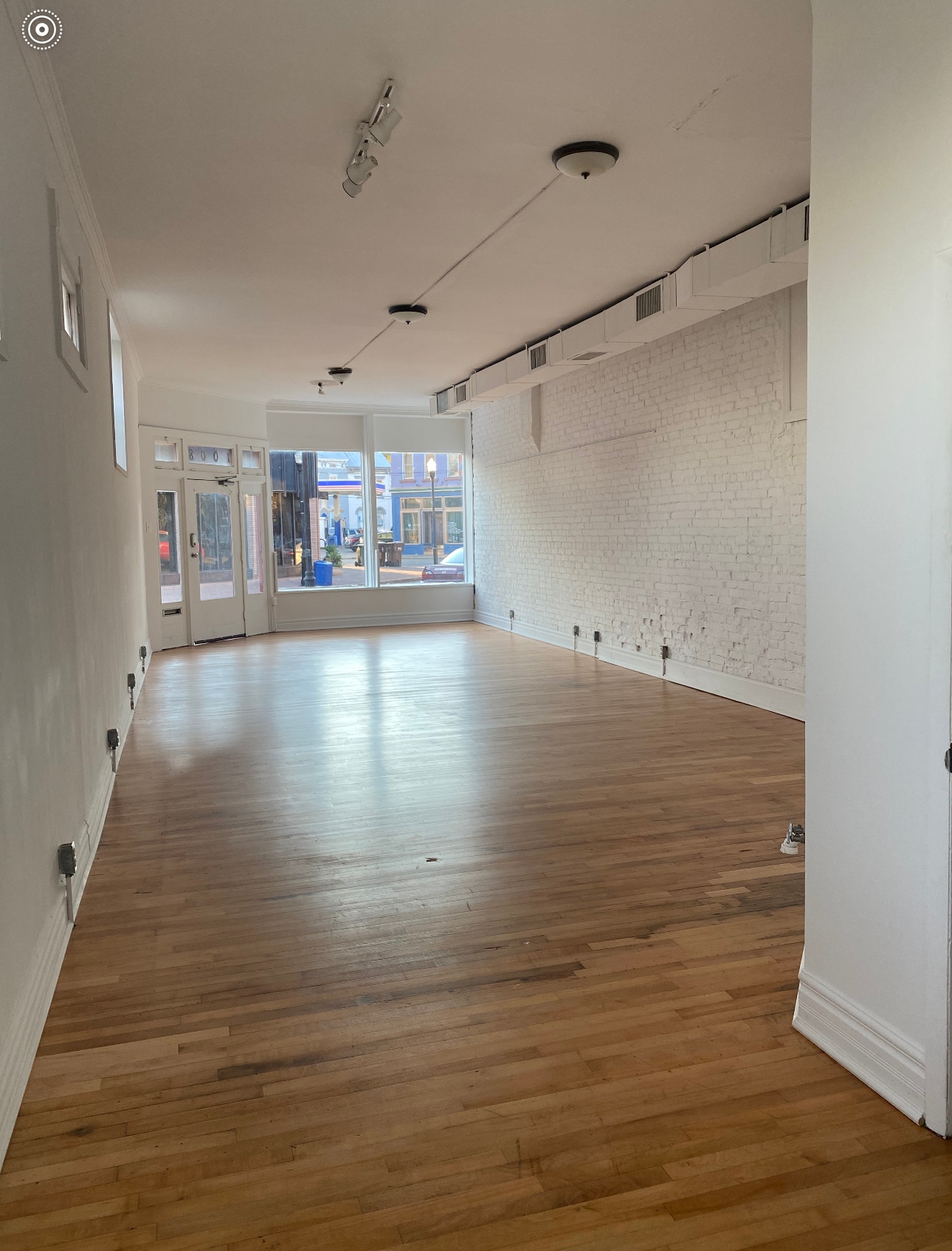 1008 Lee St, Covington, KY for lease Interior Photo- Image 1 of 2