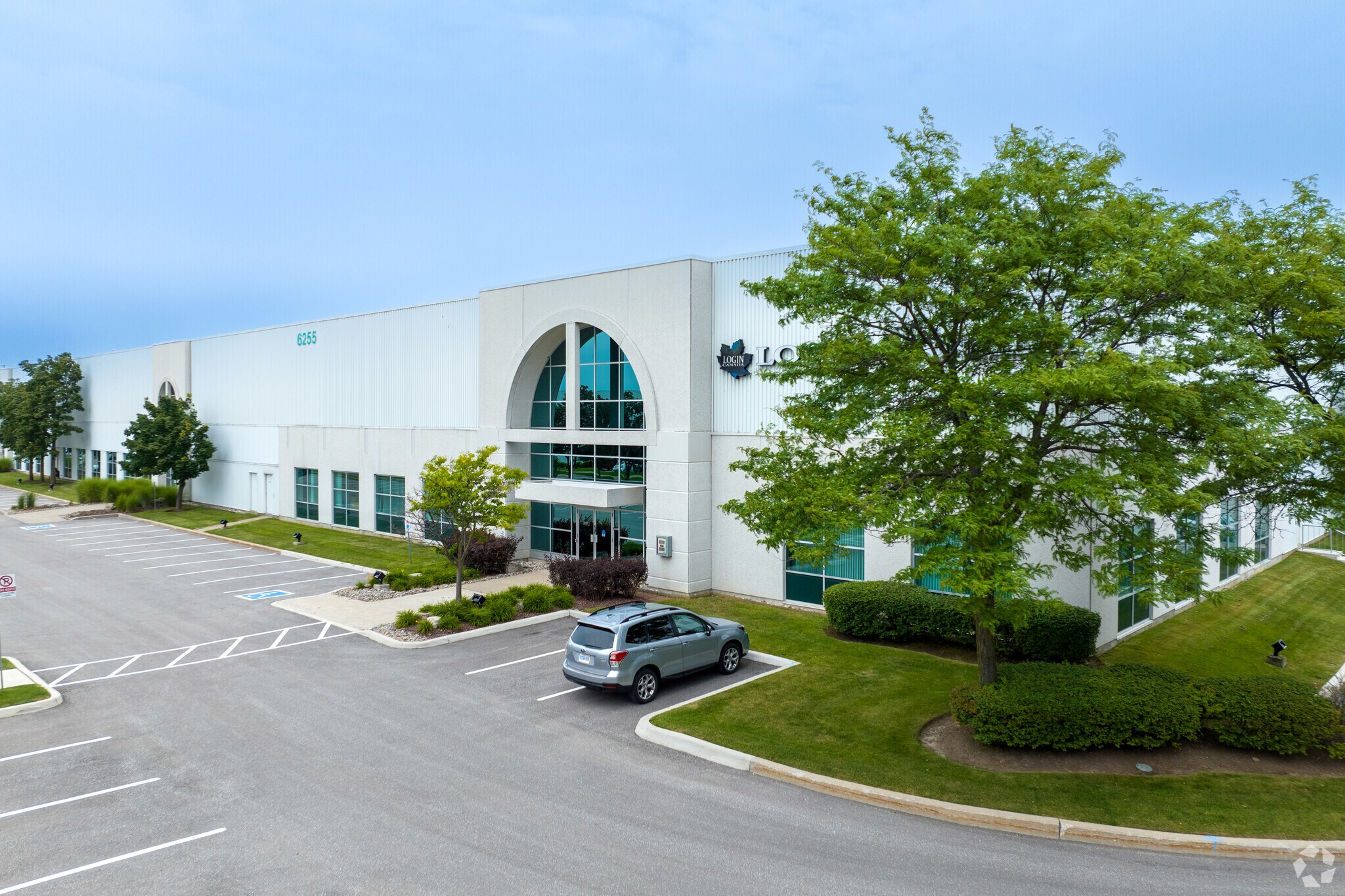 6255 Cantay Rd, Mississauga, ON à vendre Photo du bâtiment- Image 1 de 1