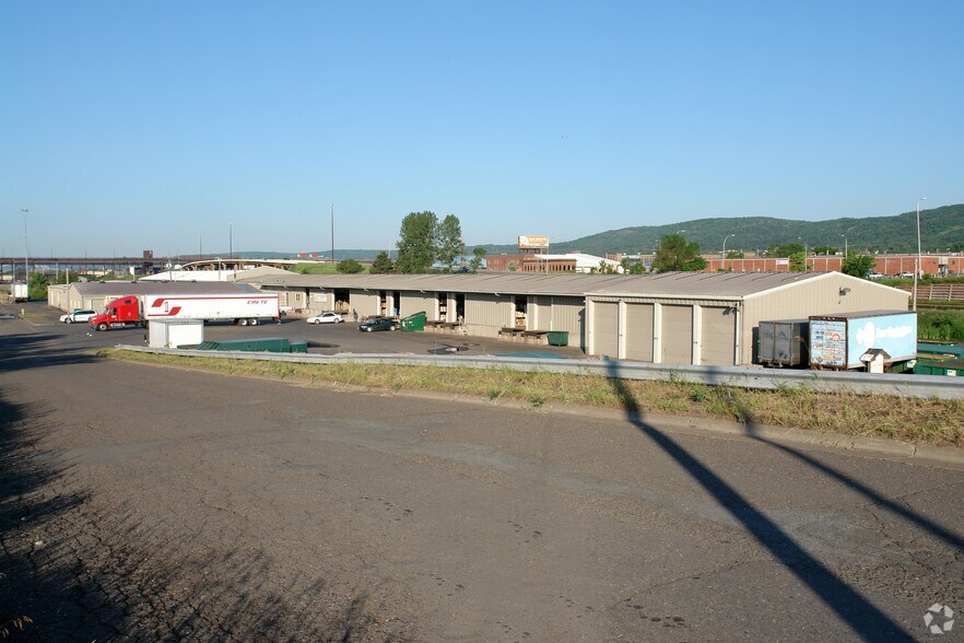 2701-2715 Courtland St, Duluth, MN à vendre - Photo du bâtiment - Image 2 de 9