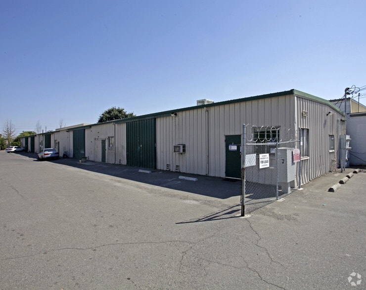 2552 Albatross Way, Sacramento, CA for lease - Primary Photo - Image 1 of 2