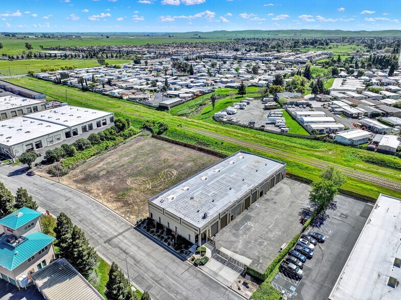 1889 Walters Ct, Fairfield, CA à vendre - Aérien - Image 2 de 12