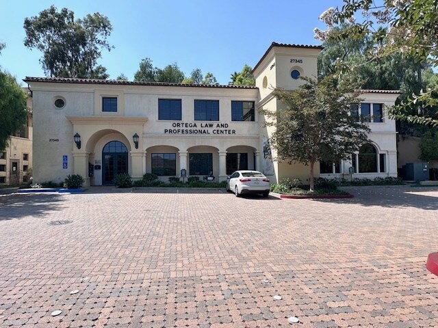 27345 Ortega Hwy, San Juan Capistrano, CA à vendre - Photo du bâtiment - Image 1 de 7