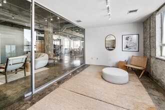 6363 Wilshire Blvd, Los Angeles, CA for lease Interior Photo- Image 2 of 6