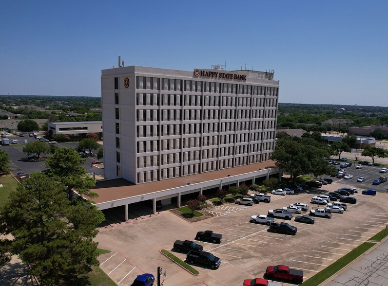 1901 Central Dr, Bedford, TX à louer - Photo du bâtiment - Image 1 de 12