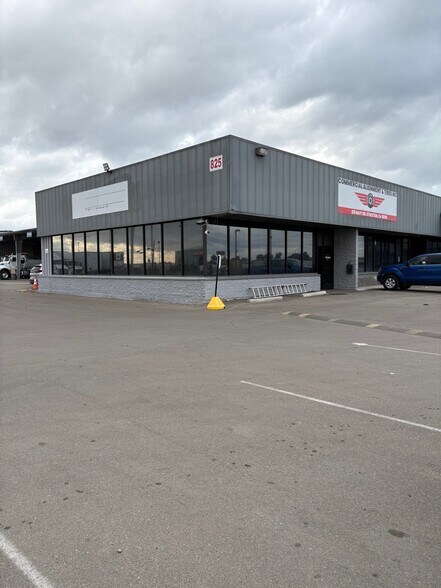 825 Navy Dr, Stockton, CA for lease - Primary Photo - Image 1 of 2