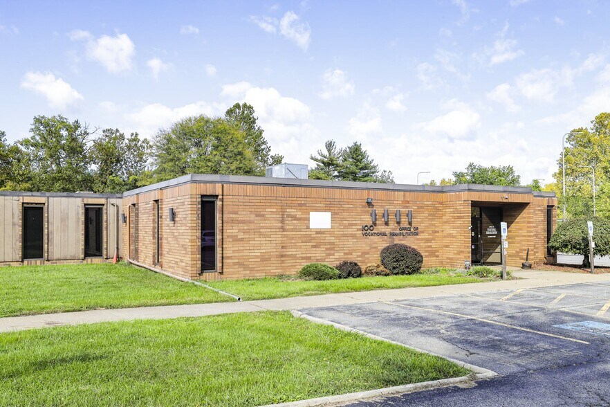 100-106 Margaret St, New Castle, PA for sale - Building Photo - Image 2 of 7