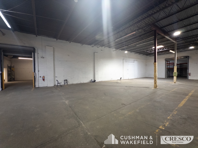 23432-23420 Lakeland Blvd, Euclid, OH for lease - Building Photo - Image 2 of 10