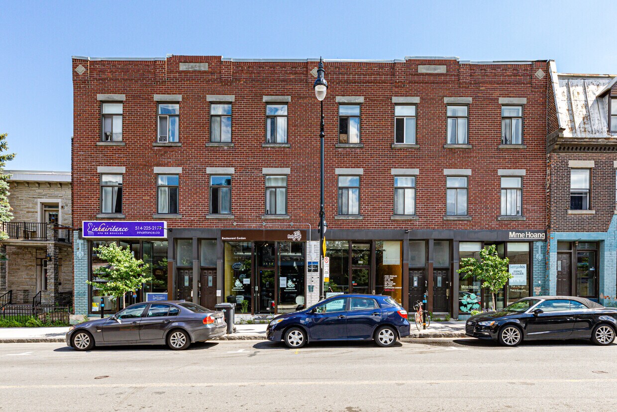 3522-3544 Rue Notre-Dame O, Montréal, QC for lease Primary Photo- Image 1 of 4