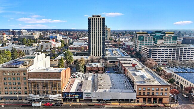 Plus de détails pour 920 Van Ness Ave, Fresno, CA - Spécialité à vendre