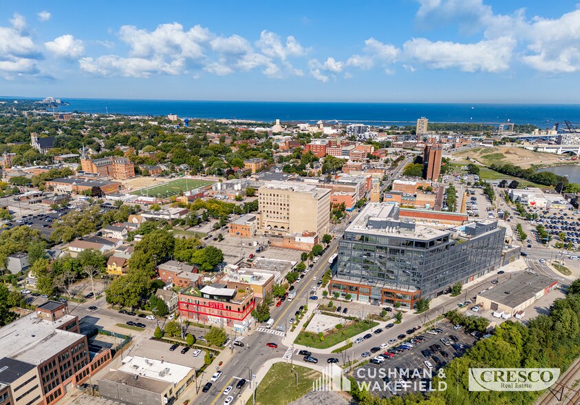 2098-2104 W 25th St, Cleveland, OH à vendre - Photo du bâtiment - Image 1 de 11