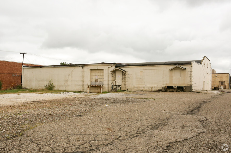 1308 Harrison Ave SW, Canton, OH for lease - Building Photo - Image 3 of 3