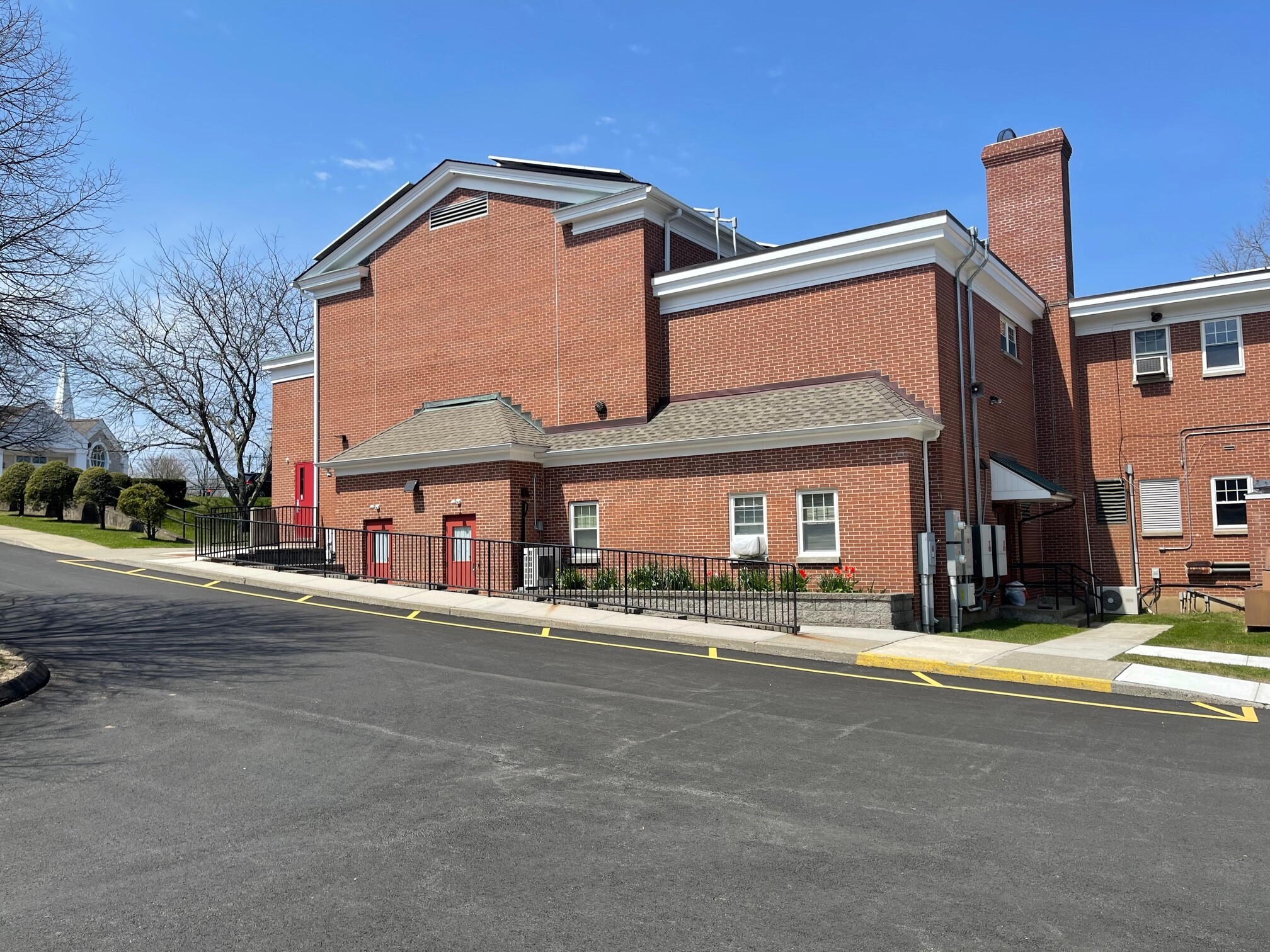 163 Whisconier Rd, Brookfield, CT for lease Primary Photo- Image 1 of 14