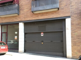 Plus de détails pour Multi-résidentiel à vendre