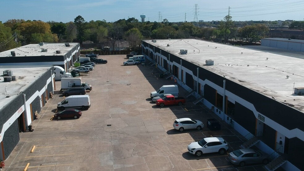 9941-9949 Harwin Dr, Houston, TX for lease - Commercial Listing Video - Image 2 of 10