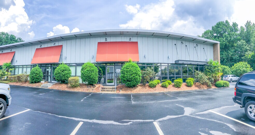 2364-2378 John Glenn Dr, Chamblee, GA à louer - Photo du bâtiment - Image 3 de 4