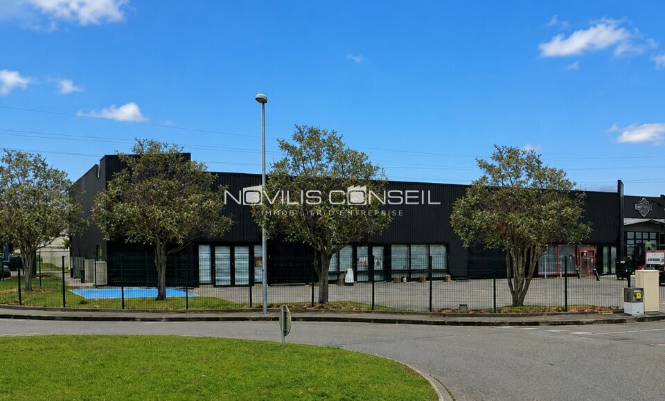 Retail in Saint-Alban for sale Building Photo- Image 1 of 7
