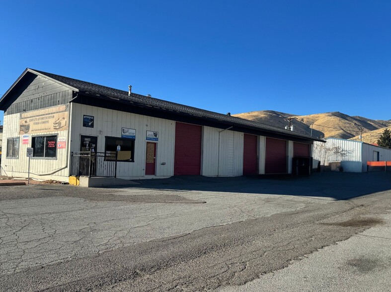 2250 S Carson St, Carson City, NV for lease - Primary Photo - Image 1 of 4