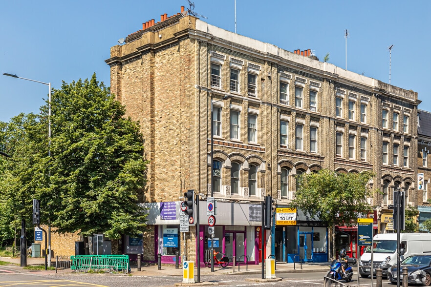70 North End Rd, London for lease - Building Photo - Image 3 of 6