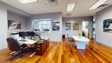 105-175 Foss Creek Cir, Healdsburg, CA for lease Building Photo- Image 2 of 11