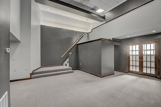 118 W 5th St, Covington, KY for lease Interior Photo- Image 1 of 11