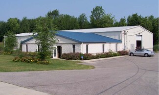 Plus de détails pour 725 Pleasant Ave, Geneva, OH - Industriel à louer