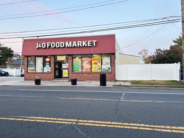 900 Great Neck Rd, Copiague, NY for sale - Building Photo - Image 2 of 13