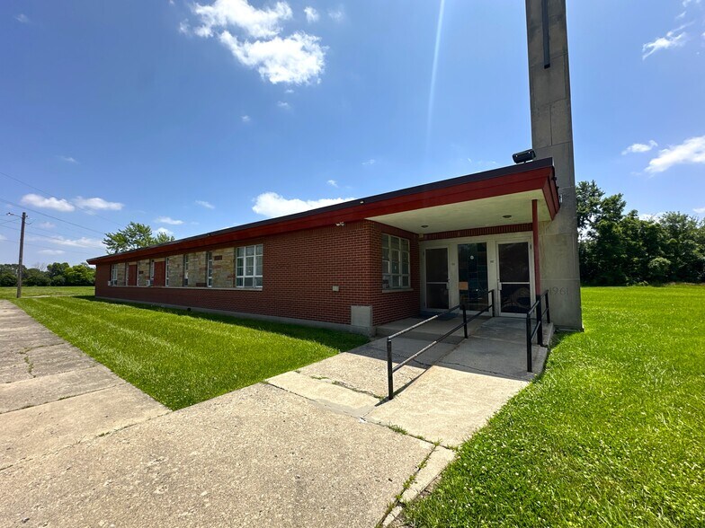 1496 Swinger Dr, Dayton, OH à vendre - Photo du bâtiment - Image 3 de 19