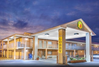 Plus de détails pour 3491 Latcha Rd, Millbury, OH - Services hôteliers à vendre