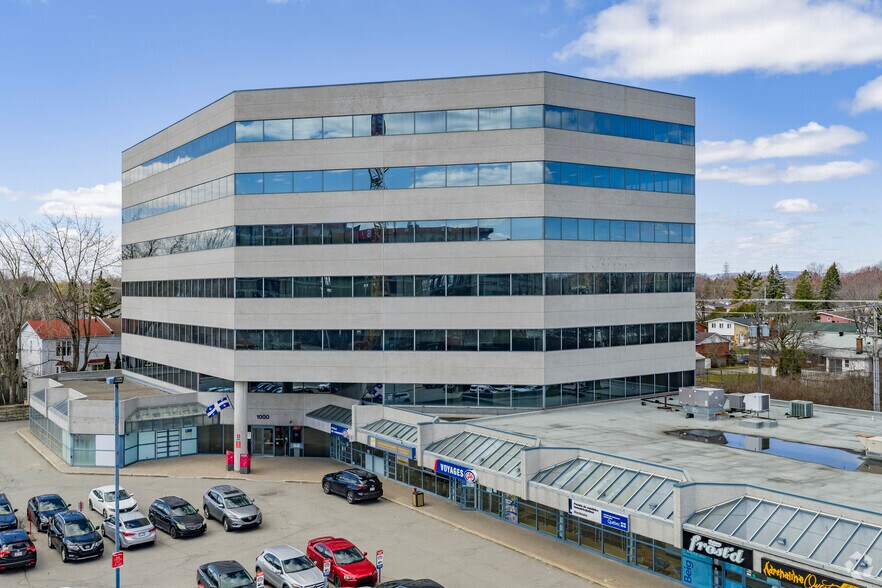 1000 Saint-Jean, Pointe-claire, QC à louer - Photo du bâtiment - Image 2 de 5