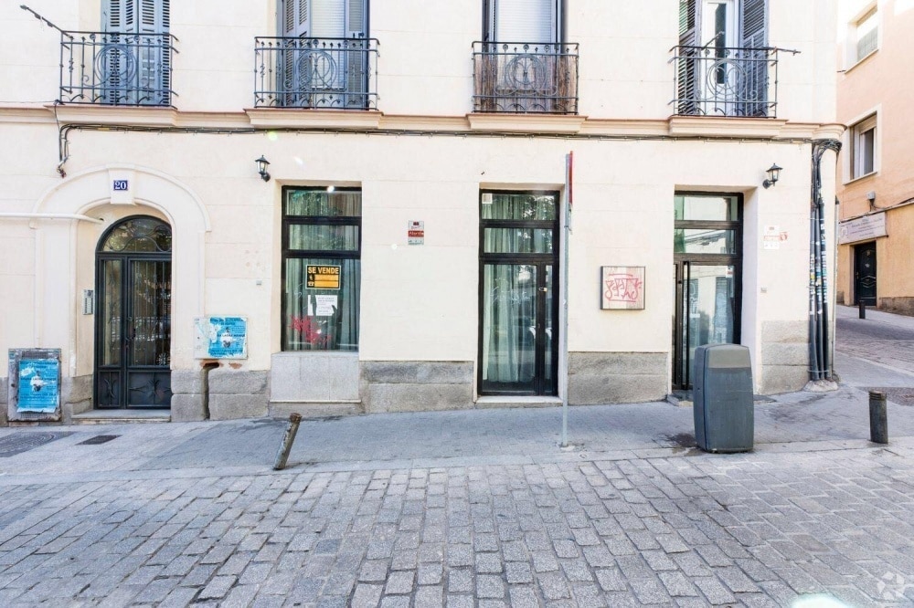 Calle Mira el Sol, 20, Madrid, MAD 28005 - Unité Puerta B -  - Photo intérieure - Image 2 of 16