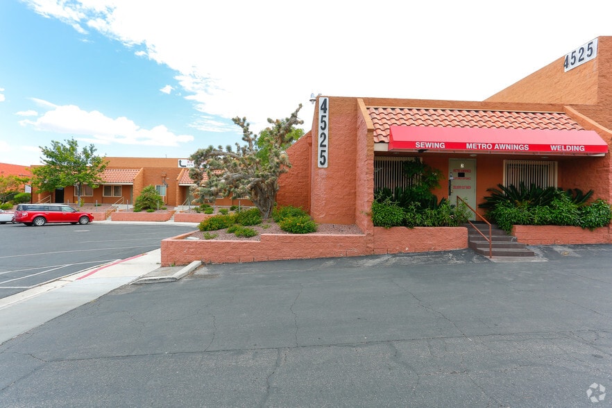 4525 W Hacienda Ave, Las Vegas, NV for lease - Building Photo - Image 3 of 7