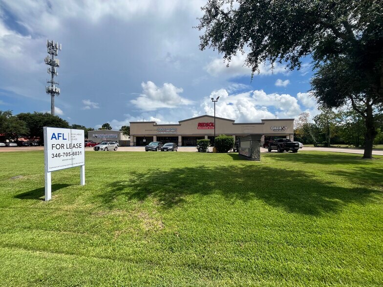 3311 FM 518, League City, TX for lease - Building Photo - Image 1 of 6