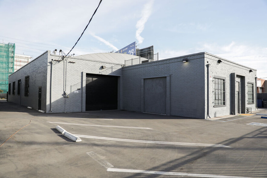 10301 S La Cienega Blvd, Los Angeles, CA for lease - Building Photo - Image 2 of 12