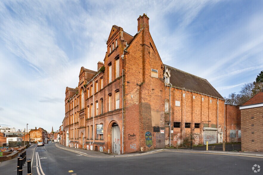 Worcester St, Kidderminster à louer - Photo principale - Image 1 de 9