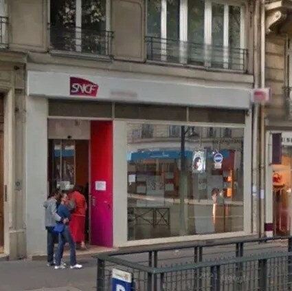 Retail in Paris for sale Building Photo- Image 1 of 3