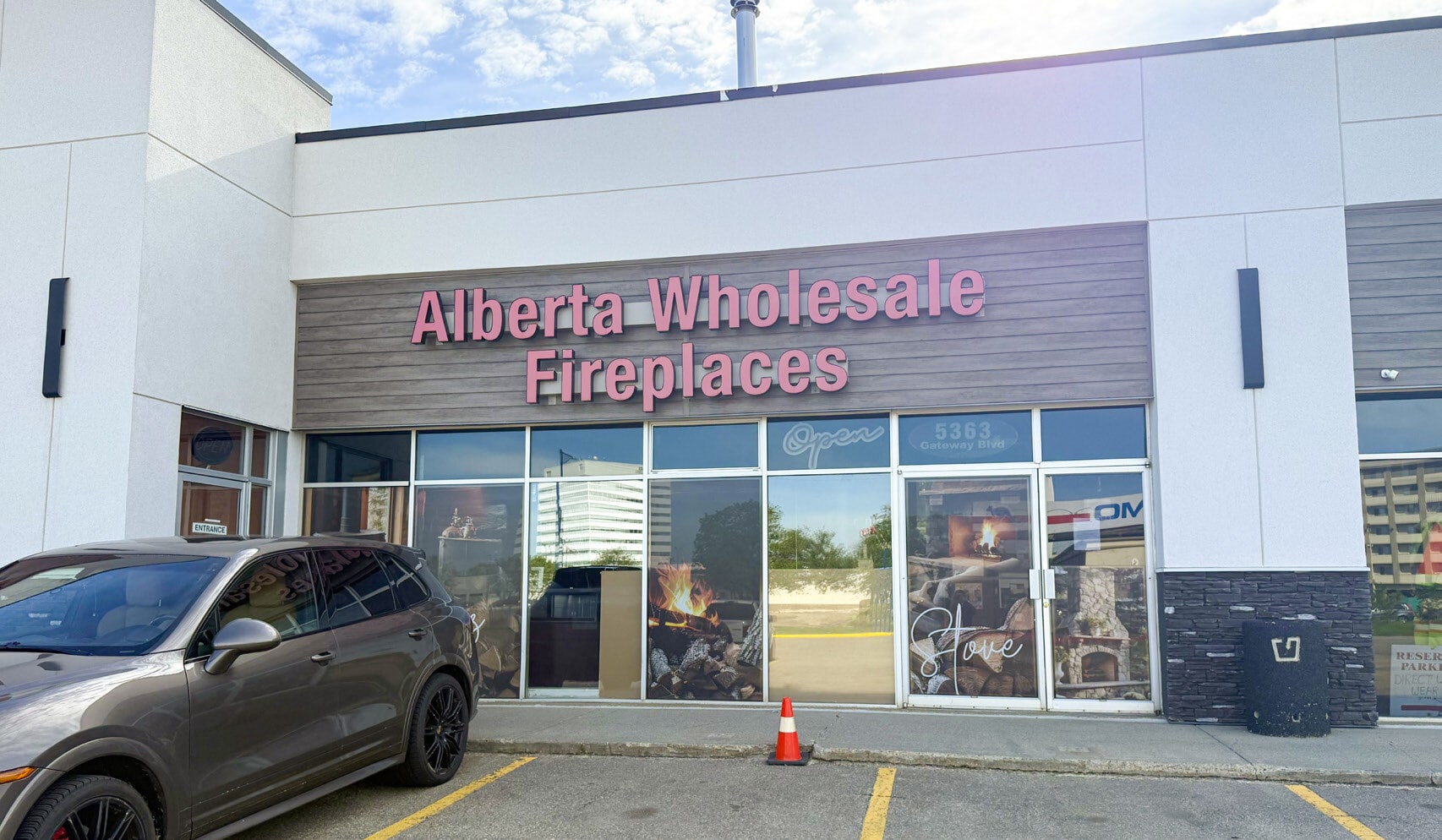 5365 Gateway Blvd NW, Edmonton, AB for lease Interior Photo- Image 1 of 1