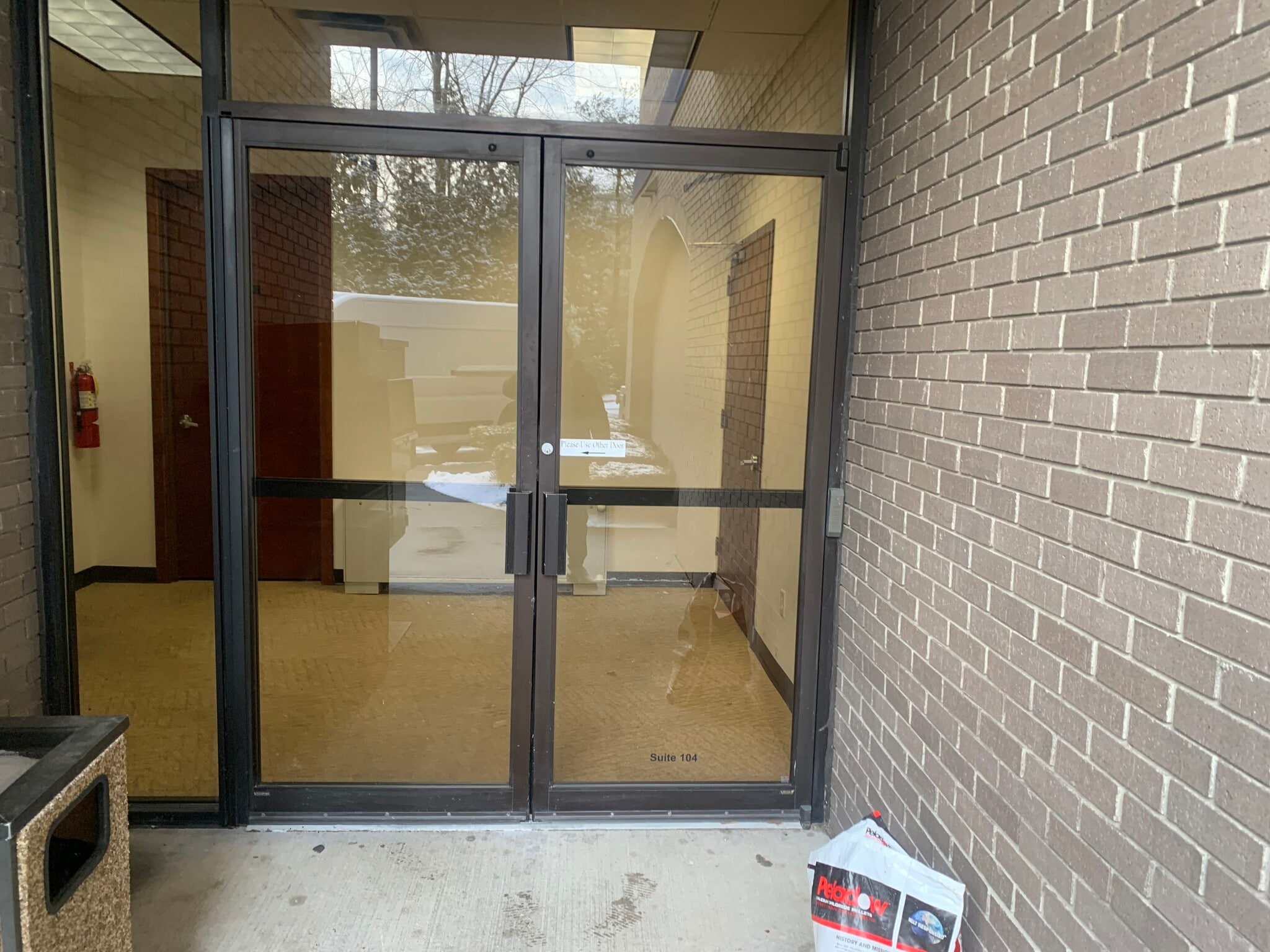 27 Horseneck Rd, Fairfield, NJ for lease Interior Photo- Image 1 of 9