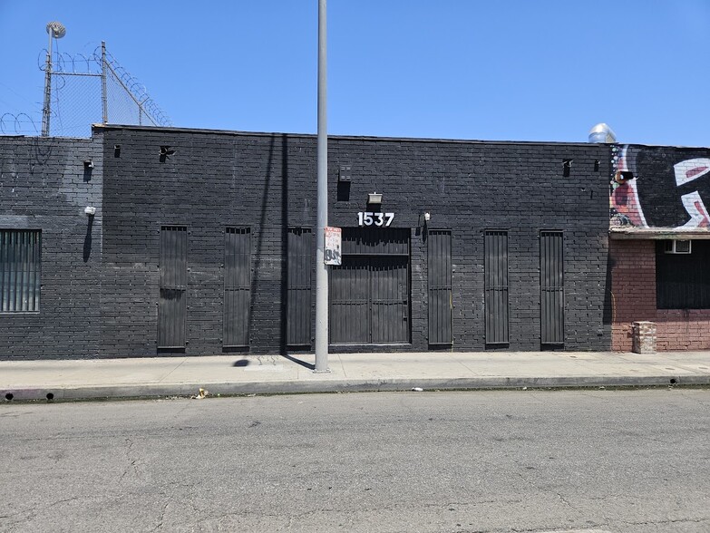 1537 E Washington Blvd, Los Angeles, CA for lease - Building Photo - Image 1 of 5
