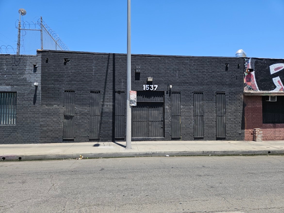 1537 E Washington Blvd, Los Angeles, CA for lease Building Photo- Image 1 of 6