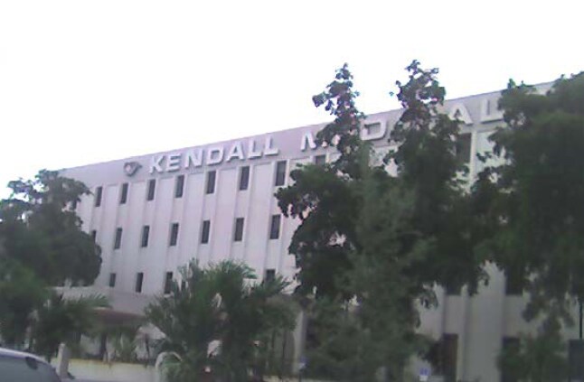 11880 Bird Rd, Miami, FL à louer - Photo du bâtiment - Image 2 de 8