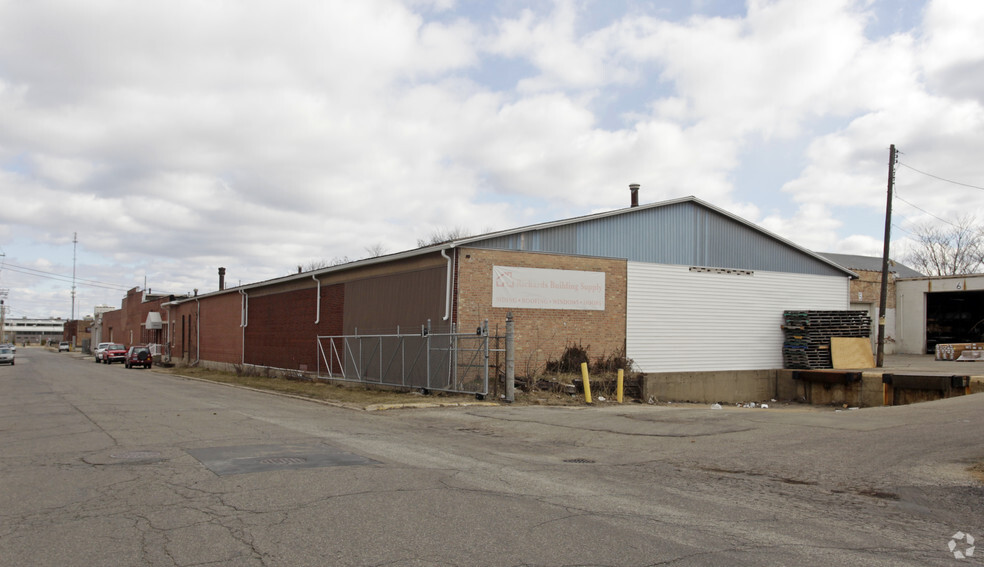 1702 Franklin St, South Bend, IN for lease - Primary Photo - Image 1 of 24