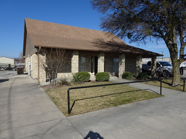 10201 E Bankhead Hwy, Aledo, TX à louer - Photo du bâtiment - Image 3 de 13
