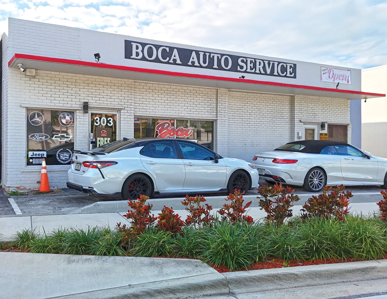 303 NW 1st Ave, Boca Raton, FL for sale Primary Photo- Image 1 of 12