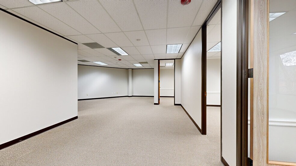 2500 Fondren Rd, Houston, TX à louer - Numérisation 3D de Matterport - Image 3 de 21