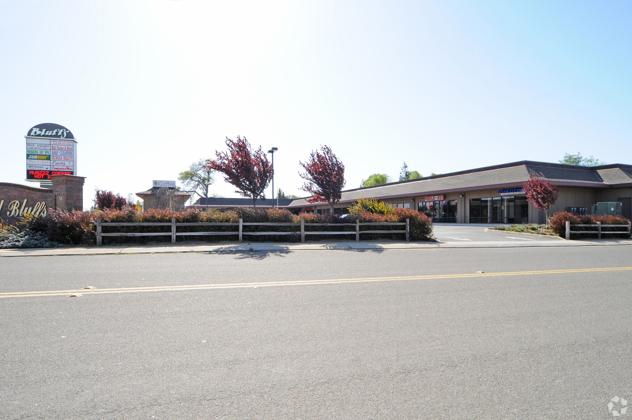 14055 E Highway 88, Lockeford, CA à louer Photo du bâtiment- Image 1 de 6
