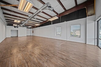 2212 S Walton Blvd, Bentonville, AR for lease Interior Photo- Image 1 of 2